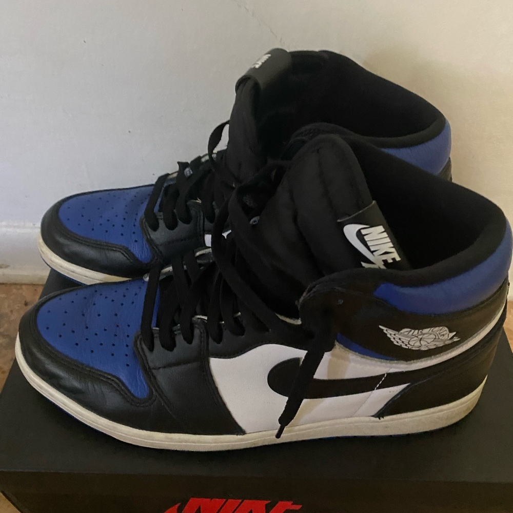 Air Jordan retro 1s “Royal toe” size 13
